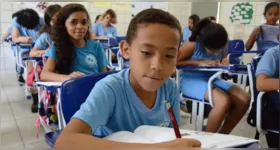 As matrículas para novos alunos da rede estadual devem ser feitas exclusivamente on-line, pelo site oficial da Seduc.