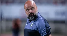 Flávio Garcia comanda o Remo no clássico Re-Pa enquanto Léo Condé chega.