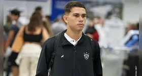 O Flamengo demonstrou interesse em adquirir 100% dos direitos, enquanto o clube paraense tenta assegurar uma porcentagem para lucrar em uma eventual negociação futura