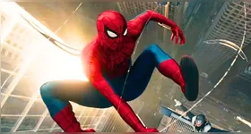 Entre os destaques, está o retorno de Zendaya como MJ, agora aparentemente envolvida com um novo namorado.