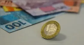 Caso confirmado, o novo valor representaria um aumento de aproximadamente 5,9% em relação ao piso atual.