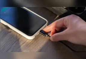 O problema está em um fenômeno conhecido como pico de tensão.