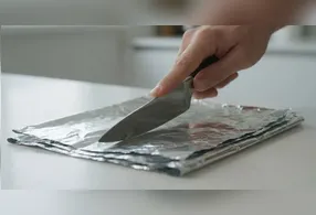 Em cerca de um minuto, você consegue devolver o corte básico às lâminas da faca e garantir mais agilidade.