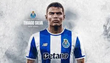 Imagem ilustrativa da imagem Thiago Silva troca Fluminense pelo Porto e volta à Europa aos 41 anos