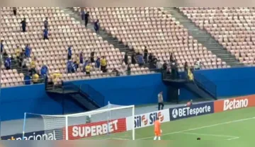 Imagem ilustrativa da imagem Briga de torcidas em Nacional x Paysandu pode gerar punições