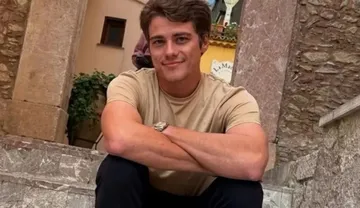 Imagem ilustrativa da imagem Estrela do OnlyFans morre aos 31 anos em acidente de moto