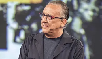 Imagem ilustrativa da imagem Galvão Bueno é internado após passar mal na noite de Natal