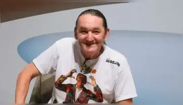 Imagem ilustrativa da imagem Marquito passa por cirurgia de quatro horas após acidente