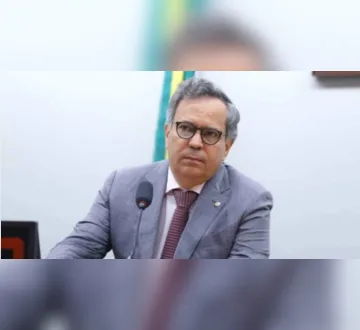 Imagem ilustrativa da imagem Operação da PF mira deputado Félix Mendonça por desvio de emendas