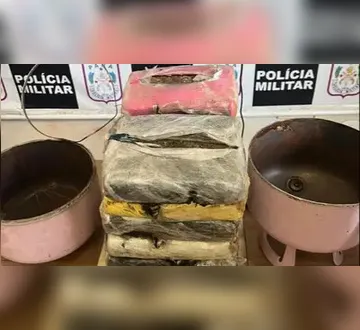Imagem ilustrativa da imagem Drogas escondidas em cilindros são apreendidas em porto no Pará