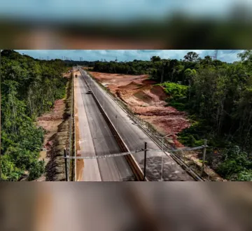 Imagem ilustrativa da imagem Obras da Avenida Liberdade chegam a 85% e consolidam novo eixo viário&nbsp;