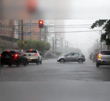 Imagem ilustrativa da imagem Prefeitura de Belém&nbsp;anuncia força-tarefa para combater alagamentos