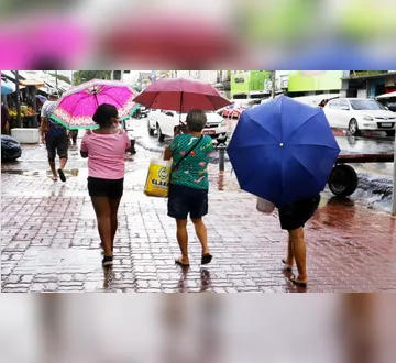 Imagem ilustrativa da imagem Belém amanhece chovendo: veja a previsão do tempo e o trânsito