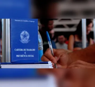 Imagem ilustrativa da imagem Desemprego cai para 5,2% e atinge o menor nível da série histórica