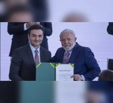 Imagem ilustrativa da imagem Lula anuncia saída de Celso Sabino; União Brasil indica novo ministro