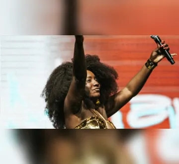 Imagem ilustrativa da imagem Adriana Araújo sofre aneurisma cerebral e está em estado gravíssimo