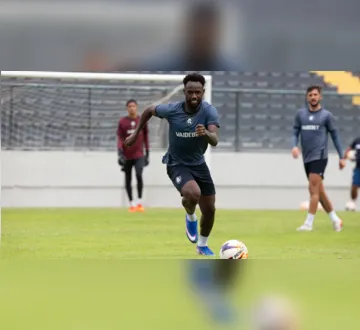 Imagem ilustrativa da imagem Remo confirma lesão de David Braga e meia desfalca time contra o Bahia