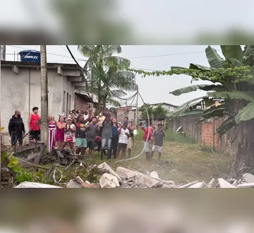 Imagem ilustrativa da imagem Moradores comemoram fim de muros em conjunto residencial de Belém