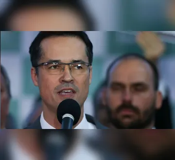 Imagem ilustrativa da imagem Deltan Dallagnon paga indenização a Lula por PowerPoint