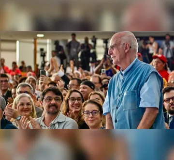 Imagem ilustrativa da imagem "Quero ser irmãos de todos", diz Pe. Júlio Lancellotti durante 1ª missa após veto