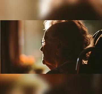 Imagem ilustrativa da imagem Idosos podem receber pensão de filhos e netos; saiba como solicitar