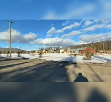 Imagem ilustrativa da imagem Ataque a tiros deixa ao menos 10 mortos e 25 feridos em escola no Canadá