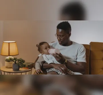 Imagem ilustrativa da imagem Licença-paternidade maior: veja as mudanças aprovadas no Senado