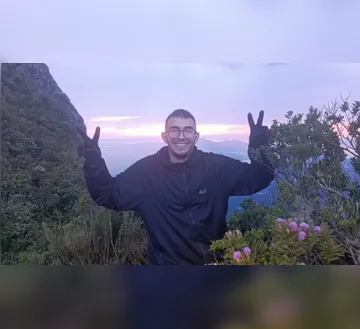 Imagem ilustrativa da imagem As estratégias de sobrevivência adotadas pelo jovem perdido no Pico Paraná