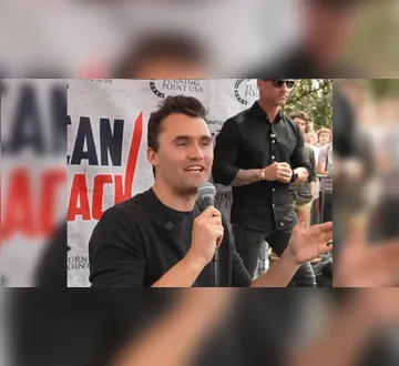 Imagem ilustrativa da imagem Ex-diretor dos EUA diz que investigação da morte de Charlie Kirk foi barrada