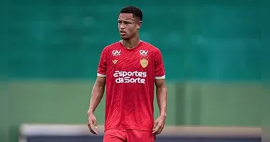 Paysandu se aproxima da contratação do lateral-esquerdo Higor para reforçar o elenco em 2026.