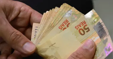 A partir deste mês, trabalhadores com renda mensal total de até R$ 5 mil ficam totalmente isentos do imposto.