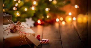 Casa enfeitada, árvore cheia de presentes, mas o Natal também precisa das tradicionais canções que marcam a época.