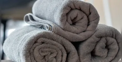 Imagem ilustrativa da imagem Como escolher toalha de banho: 9 detalhes para não errar na compra