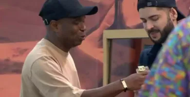 Imagem ilustrativa da imagem BBB 26: perfume usado por Edilson Capetinha pode passar de R$ 16 mil