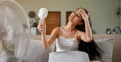 Imagem ilustrativa da imagem Truque do ventilador e gelo funciona mesmo? Veja o que diz a ciência!