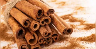 Imagem ilustrativa da imagem Aprenda o banho de descarrego com rosas e canela