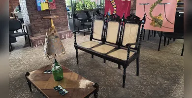 Imagem ilustrativa da imagem Do descarte à arte: móveis ganham nova vida exposição em Belém