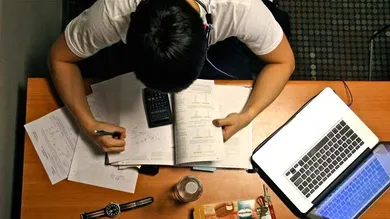 O certame vai selecionar profissionais para duas áreas distintas, sendo as oportunidades divididas entre cargos de professor e funções administrativas da Secretaria.