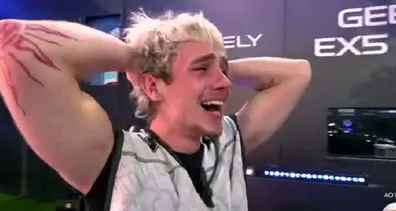 Imagem ilustrativa da imagem Juliano Floss vence prova e é o primeiro finalista do BBB 26