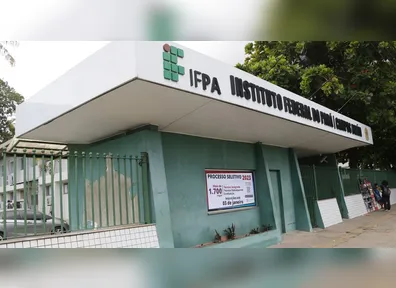 Os profissionais selecionados deverão cumprir carga horária semanal de 40 horas