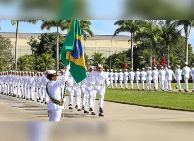 Para participar, o candidato precisa ter ensino médio completo, idade entre 18 e 21 anos em 30 de junho de 2027 e altura entre 1,54m e 2m.