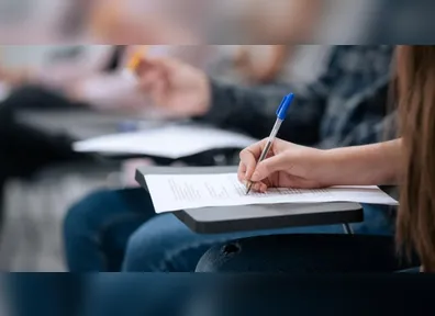 No ato da inscrição, os candidatos devem entregar toda a documentação exigida.