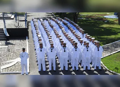 Para participar da seleção é necessário ter ensino médio completo, idade entre 18 e 22 anos até o dia 30 de julho de 2027, além de altura entre 1,54m e 2m.