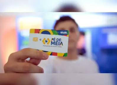 MEC abre pré-inscrição para o Pé-de-Meia Licenciaturas 2026, programa que oferece bolsa mensal de R$ 1.050 para estudantes de cursos de formação de professores.