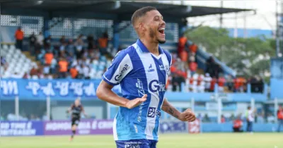 Kleiton Pego marcou nos acréscimos do primeiro tempo e garantiu a vitória do Paysandu em na Curuzu.