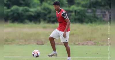 Jovem zagueiro Iarley busca honrar legado do ídolo do Paysandu em nova temporada