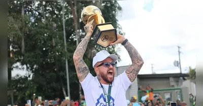 Rossi e Paysandu encerram relação após litígio judicial. Artilheiro do clube, atacante teve desempenho afetado por lesões e rescindiu contrato.