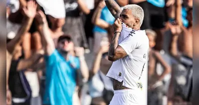 Santos vence Novorizontino por 2 a 1 no Campeonato Paulista, com Gabigol em destaque.