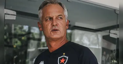 Botafogo-PB contrata o folclórico Lisca Doido em busca de recuperação no Campeonato Paraibano