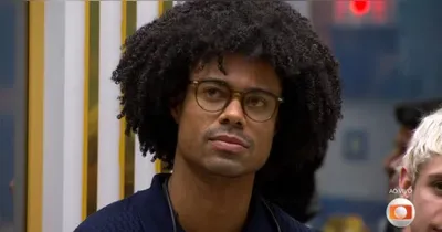 Breno Corã é eliminado do BBB 26 com 58,96% dos votos, passando por um discurso impactante de Tadeu Schmidt